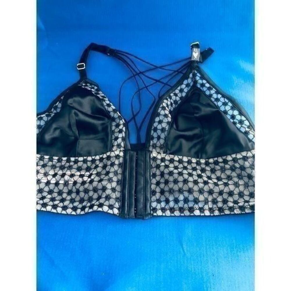 Satin mesh  Triangle Starburst Bralette Bra Size XL.